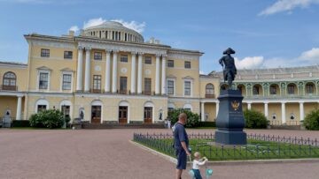Петергоф за 1 минуту: 5 неожиданностей дворца