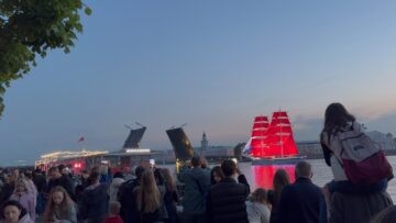 Что мы увидели на Неве за 1 минуту — без слов