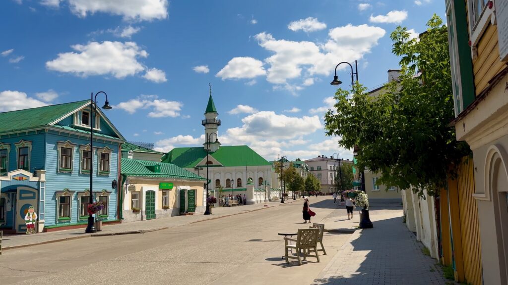 Мечеть Марджани Казань — вид с набережной озера Кабан.