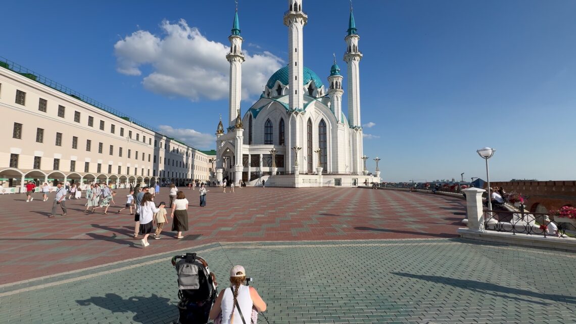 Очередь в Кул Шариф