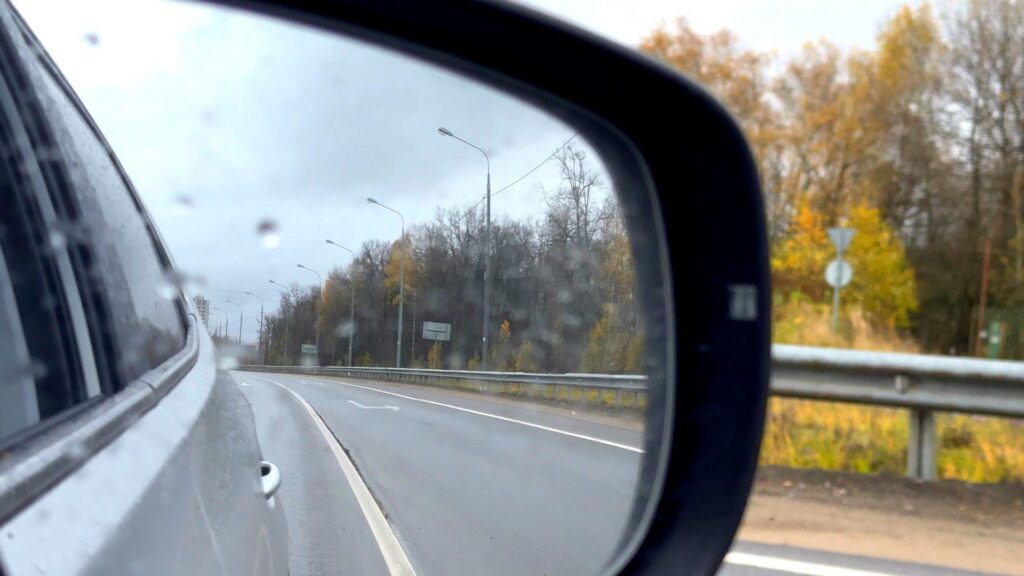 Пустая дорога в Звенигород