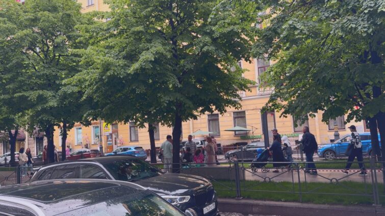 Где погулять в центре Санкт-Петербурга без толп — тихие улицы рядом с Невским